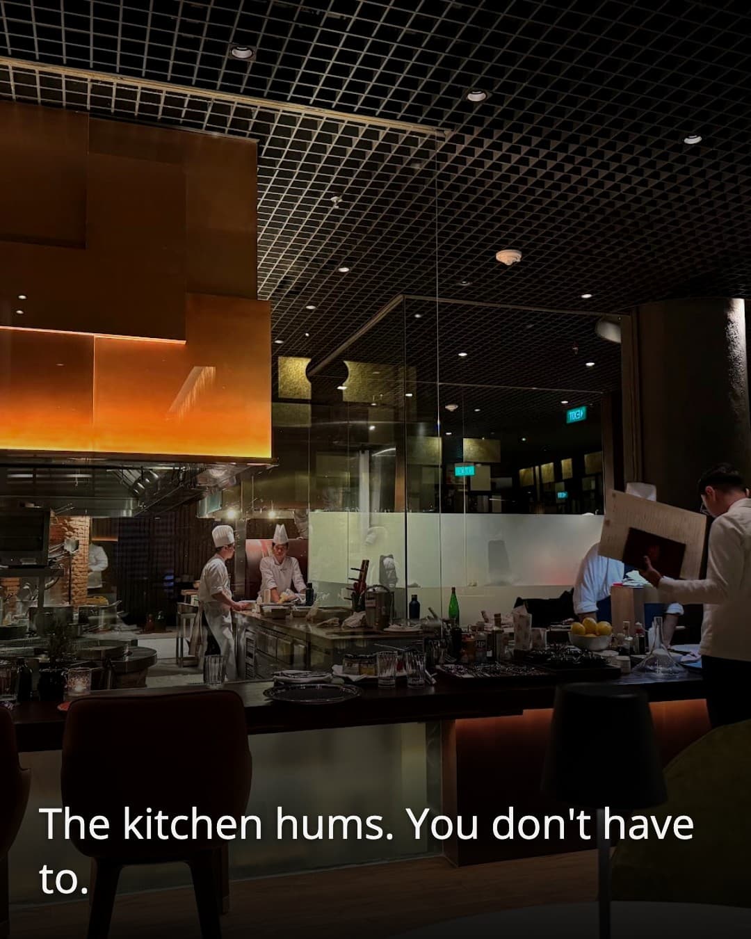 Club Italiano open kitchen glow