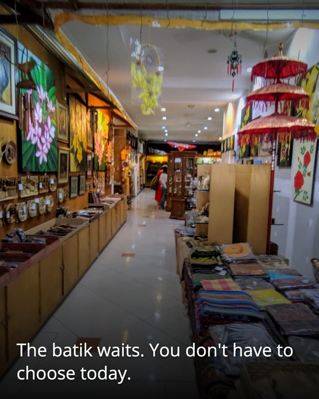 Graha Bintara Art Shop batik display