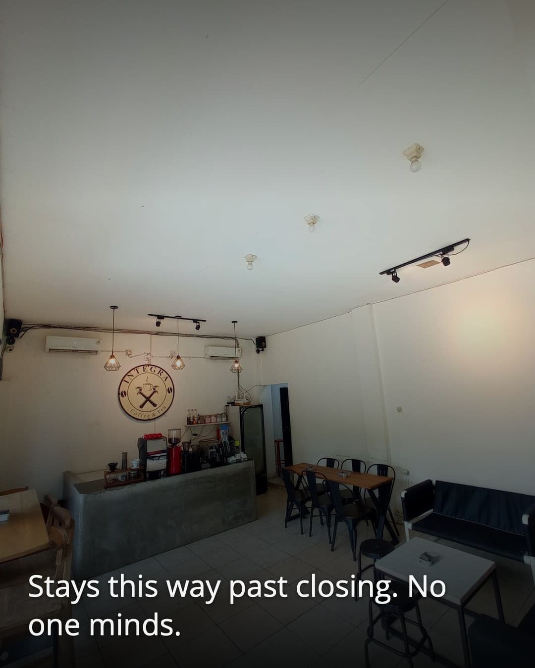 integra coffee interior, quiet ceiling