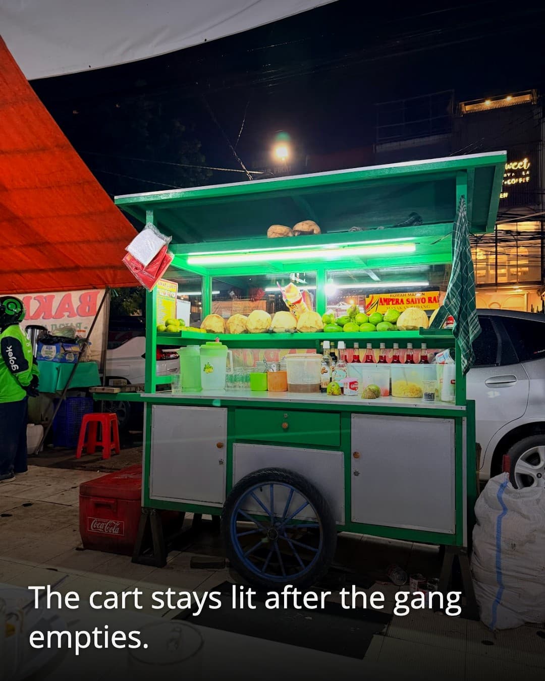 Bakmi Roxy Radio Dalam street cart