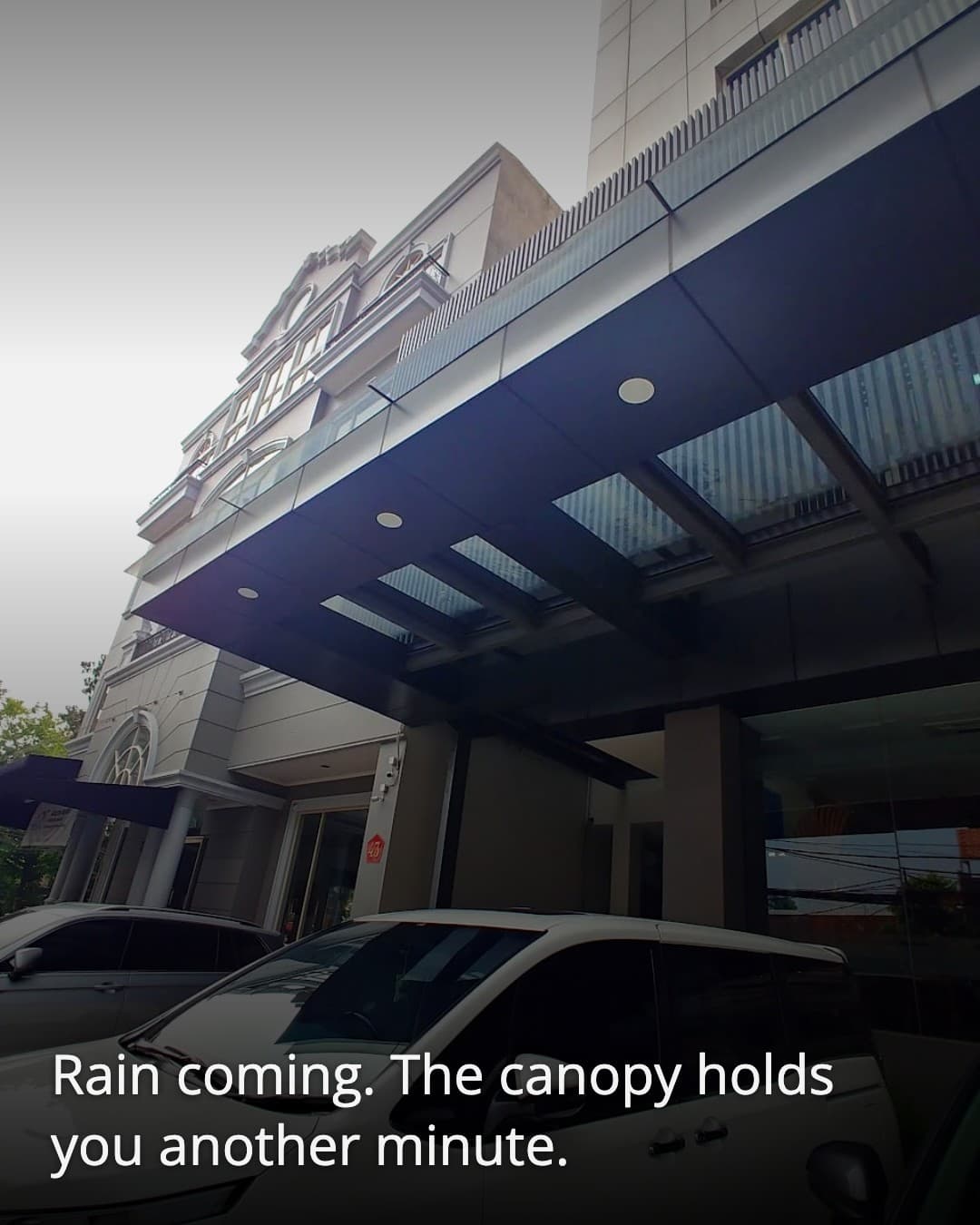 Graha Bintara Art Shop exterior canopy