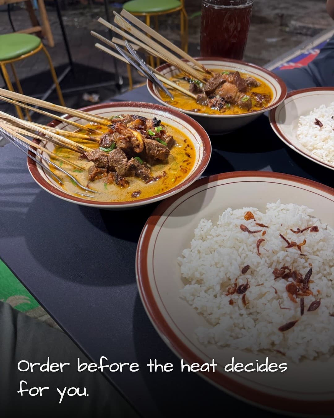 Soto Tangkar kang Ucup table