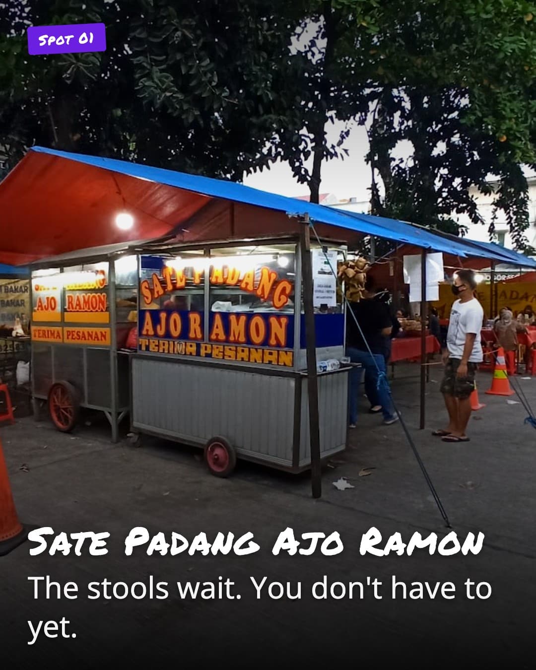 Sate Padang Ajo Ramon empty plastic stools